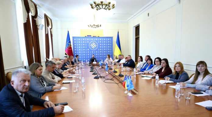«Діалог з громадами»: обговорили питання шкільного харчування