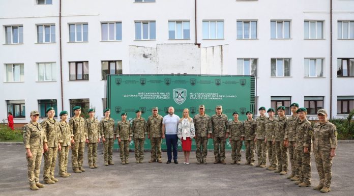 Ліцеїстів Військового ліцею Державної прикордонної служби України привітали з Днем знань
