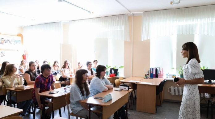 Віолета Лабазюк відвідала Хмельницький науковий ліцей обласної ради
